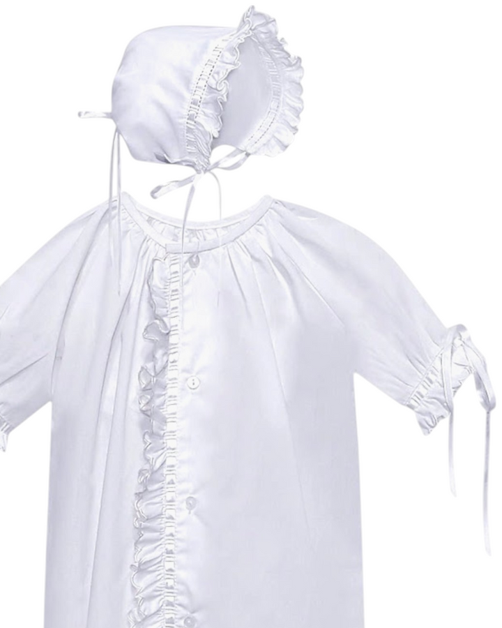 Finn Scallop Ruffle White Daygown, That Store, close up
