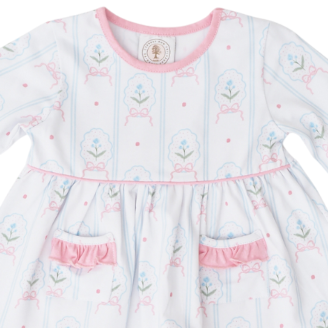A baby girl&
