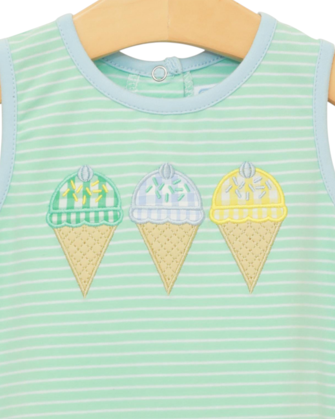 Triple Scoop Mint Boys Bubble, that store, close