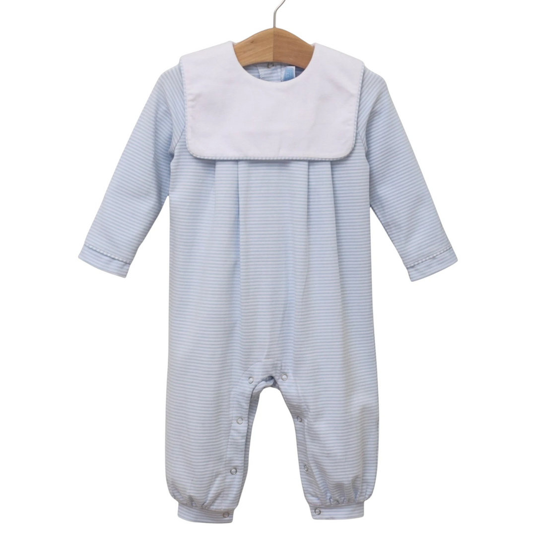 That Store light blue striped cotton romper for boys with a white collar and long sleeves on a wooden hanger