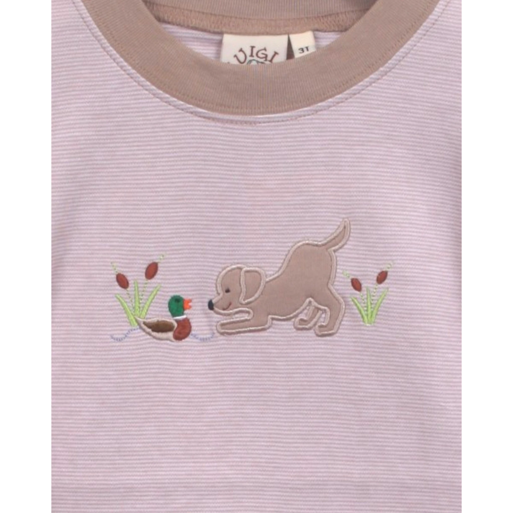That Store brown striped cotton tee featuring a lab dog and mallard duck appliqué with cattails