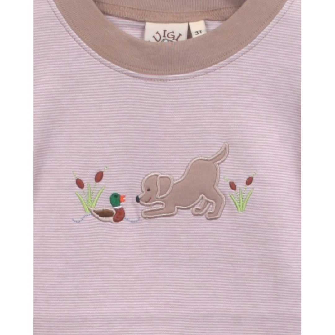 That Store brown striped cotton tee featuring a lab dog and mallard duck appliqué with cattails