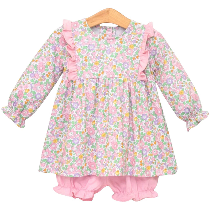 That Store girls two-piece bloomer set featuring a long-sleeve floral tunic with ruffles and matching pink bloomers.