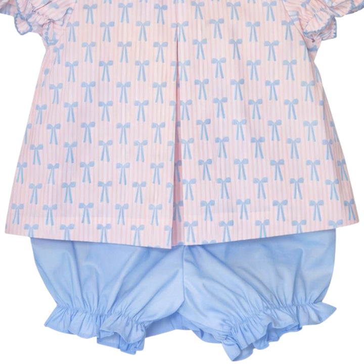 That Store Isabelle girls bloomer set featuring a pink pleated top with blue bow print and matching blue bloomers.