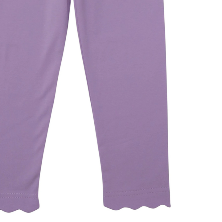 That Store lavender girls leggings in soft cotton blend featuring a decorative scalloped hem detail