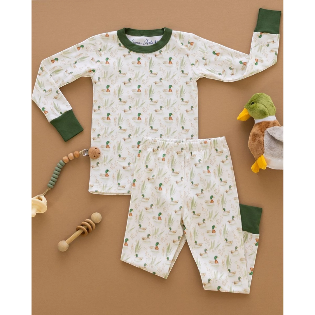 That Store boys long pajamas in soft Peruvian Pima cotton featuring a charming green Mallard&