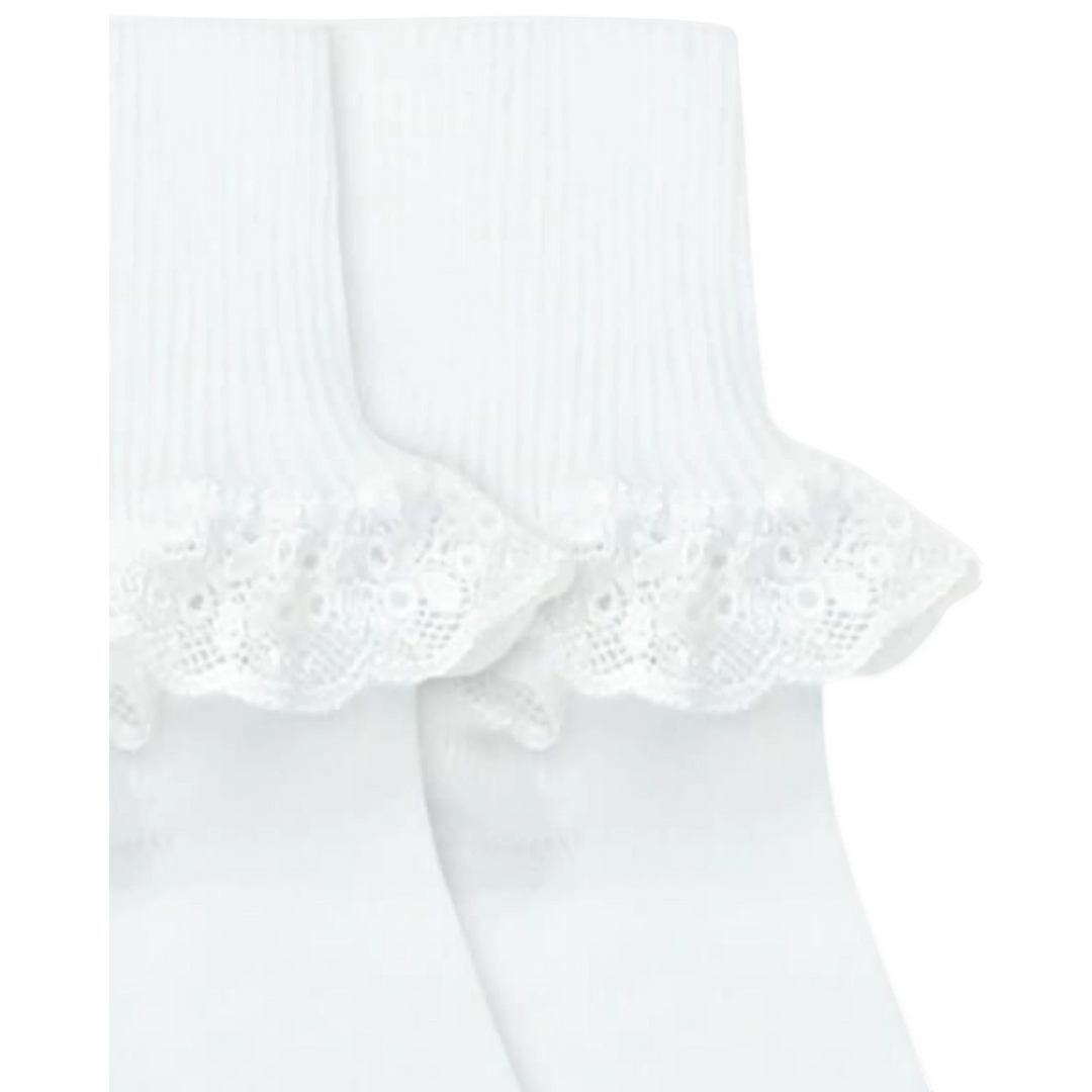 That Store white cotton turn cuff socks featuring delicate Chantilly lace trim and a comfortable seamless toe design.