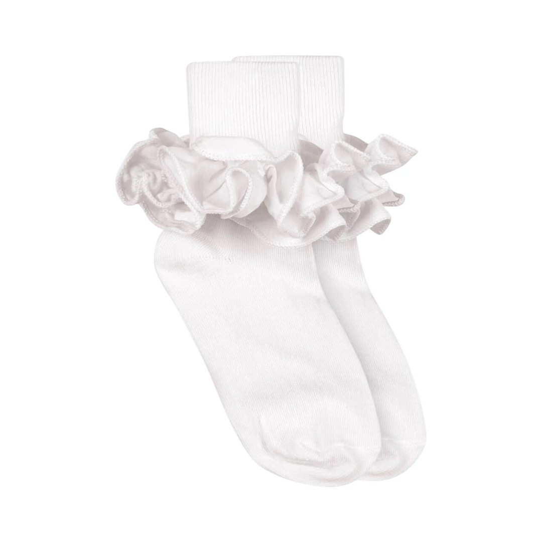 That Store white cotton turn cuff socks featuring delicate ruffle lace trim for a classic girl's style.