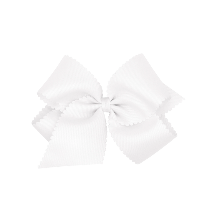 That Store white grosgrain hair bow for girls featuring a decorative scalloped edge and a secure WeeStay clip.